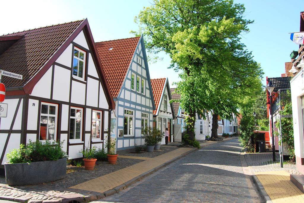 Warnemuende 19 *
